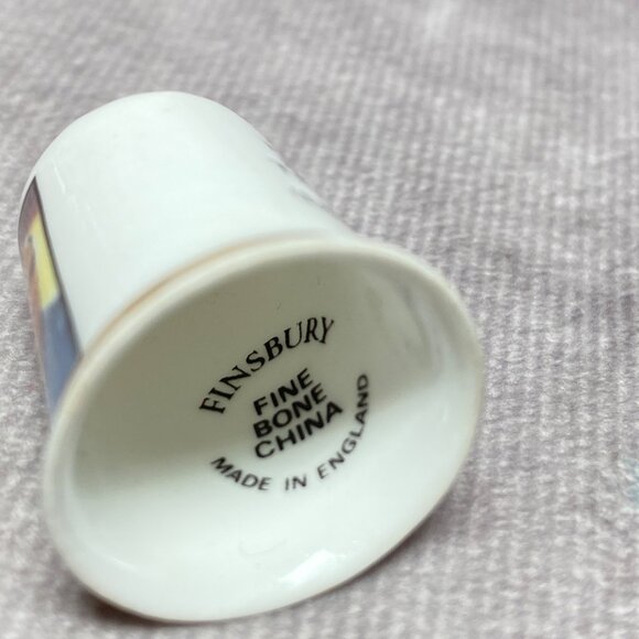 Franklin D. Roosevelt Collectible Thimble Finsbury Fine Bone China England - Picture 6 of 7